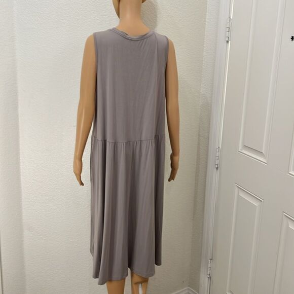 Logo Lori Goldstein Woman’s Dress Size LP STACEY Gray Sleeveless 2 Pockets Midi - Picture 7 of 10